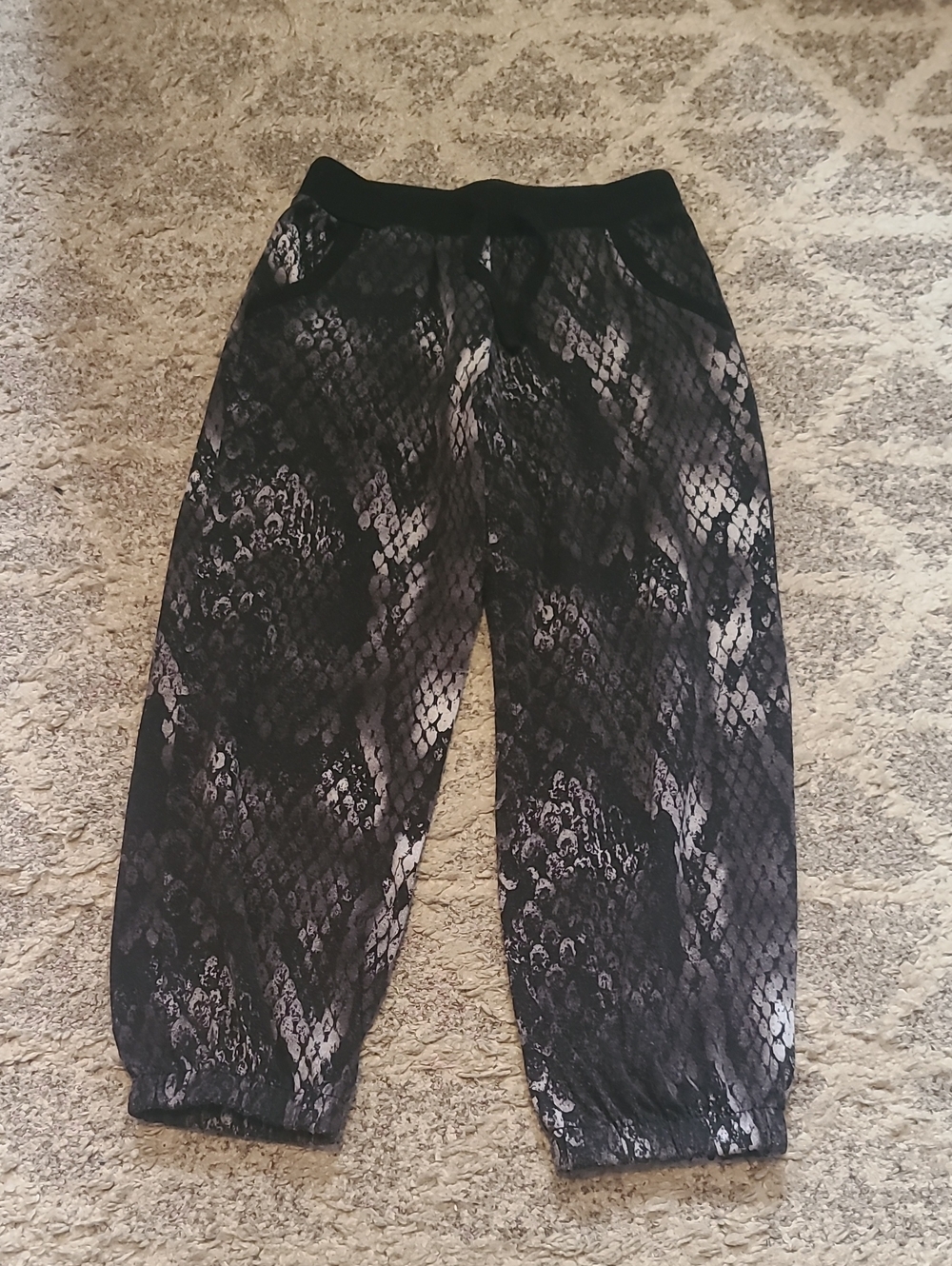 10 for $25 - George Girls 5 Black & Purple Pattern Pants